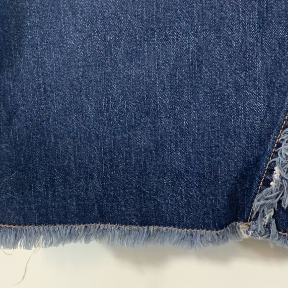 Vintage Guess Women’s Denim Skirt Raw Hem Fringe 90’s Y2K Pockets Size 30 - Picture 7 of 12